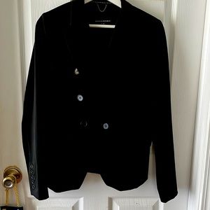 Tuxedo style jacket only worn once
